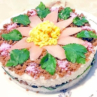 酢飯じゃない！ひき肉と卵のお花のチラシ寿司♪